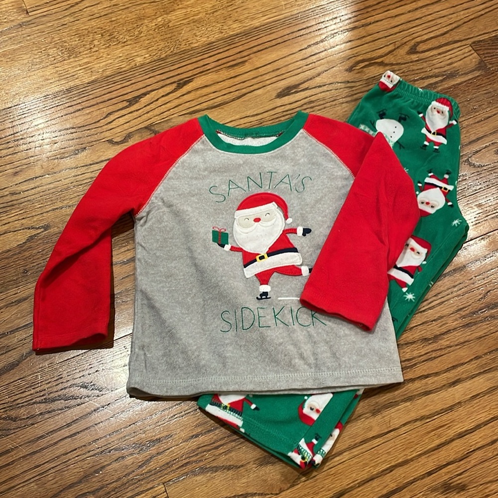 “Santa’s Sidekick” Pajama Set – Size 4T